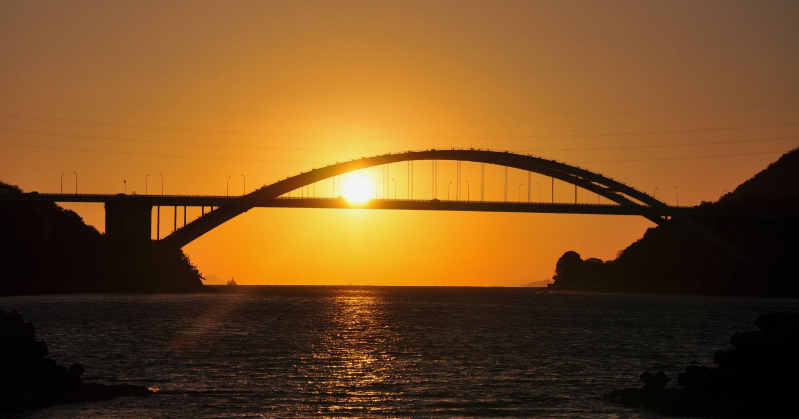 大三島をつなぐ橋「大三島橋」と「多々羅大橋」しまなみ海道ならではの大橋! Shimanabi